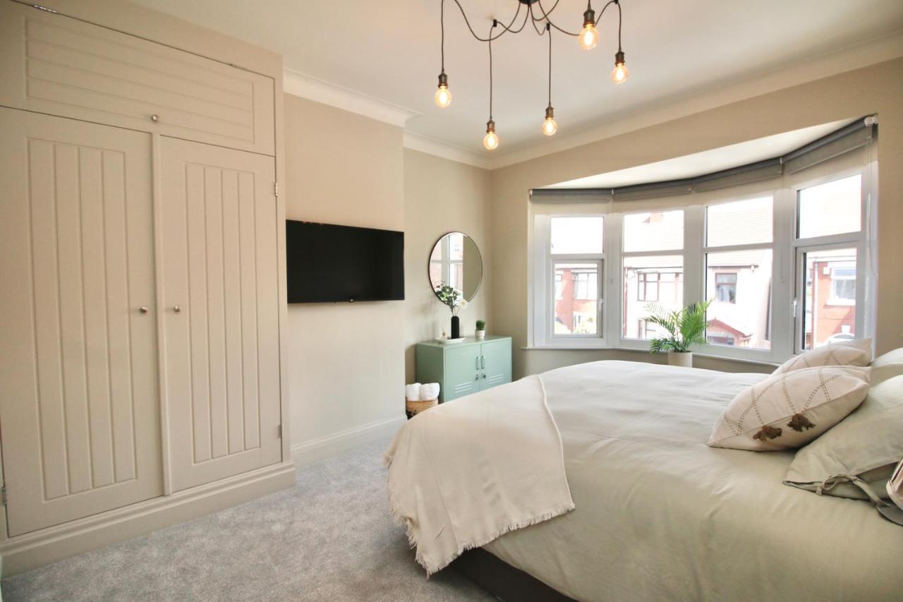 Xxhot Tubxx 4Bed Semi, Sleeps 8, 2 Bathrooms 黑潭 外观 照片