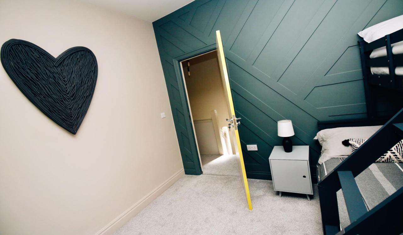 Xxhot Tubxx 4Bed Semi, Sleeps 8, 2 Bathrooms 黑潭 外观 照片