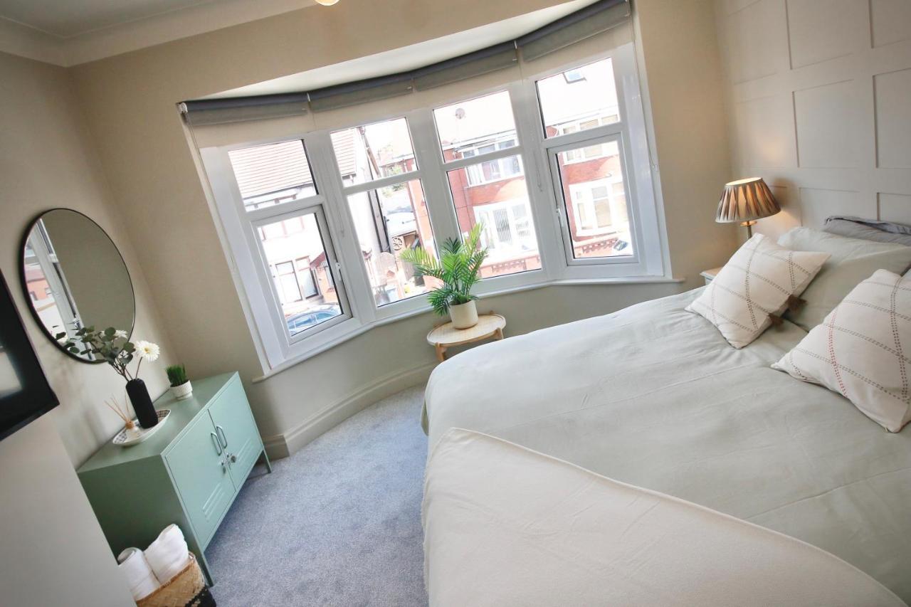 Xxhot Tubxx 4Bed Semi, Sleeps 8, 2 Bathrooms 黑潭 外观 照片