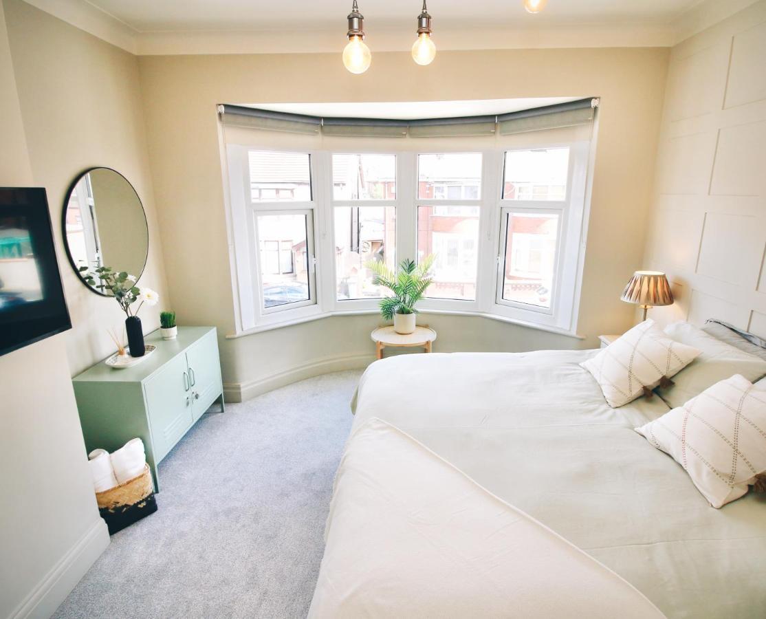 Xxhot Tubxx 4Bed Semi, Sleeps 8, 2 Bathrooms 黑潭 外观 照片
