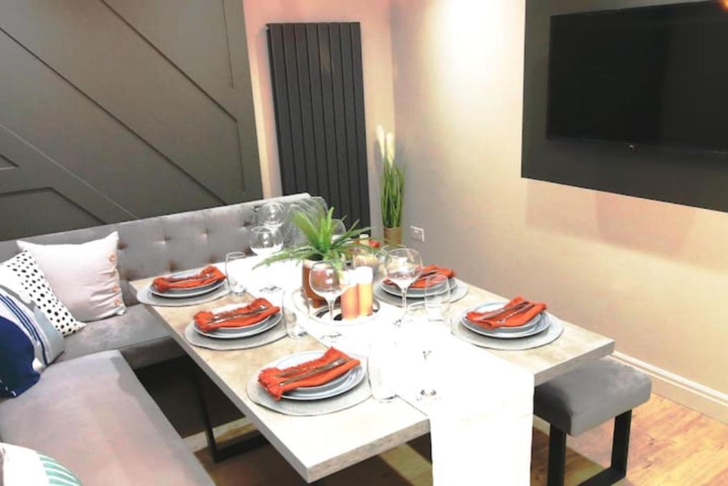 Xxhot Tubxx 4Bed Semi, Sleeps 8, 2 Bathrooms 黑潭 外观 照片