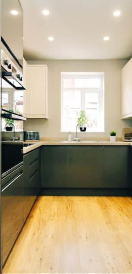 Xxhot Tubxx 4Bed Semi, Sleeps 8, 2 Bathrooms 黑潭 外观 照片
